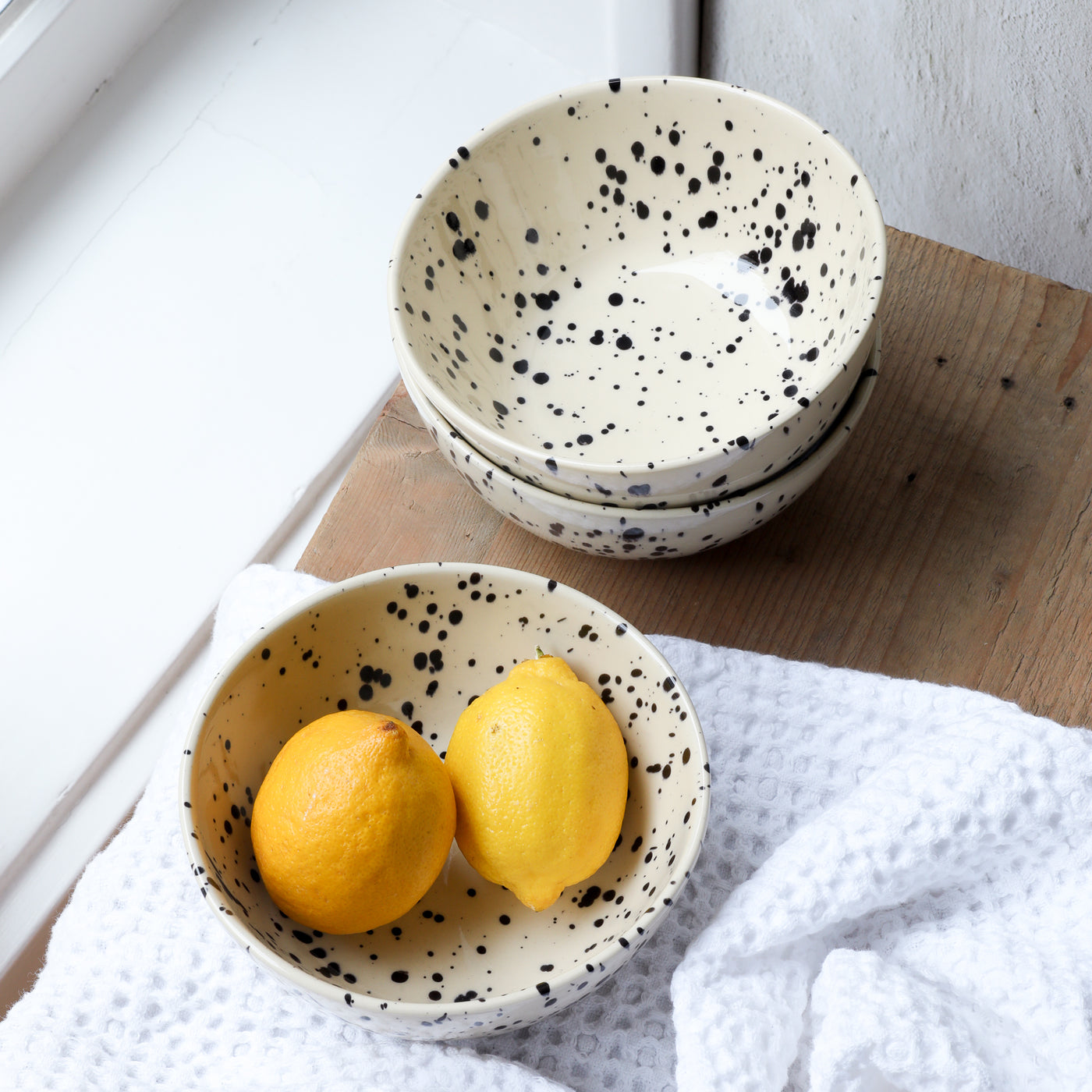 Bowl de plats principaux Black Dots
