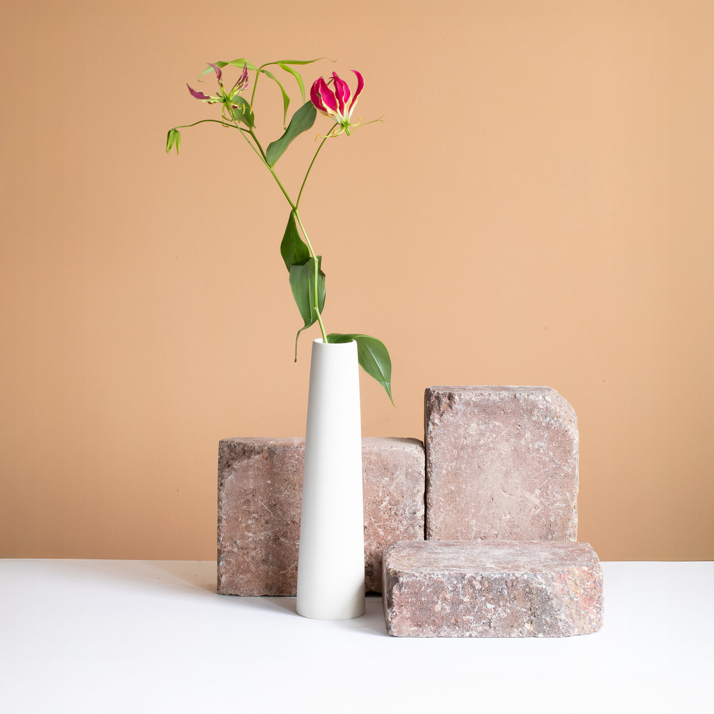 Vase "Chimney Large" Beige