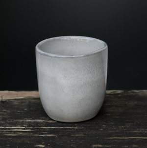 Tasse à espresso en céramique sans anse gris clair grès