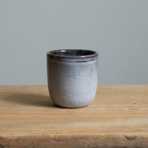 Gobelet à espresso bleu avec paroi isolante épaisse