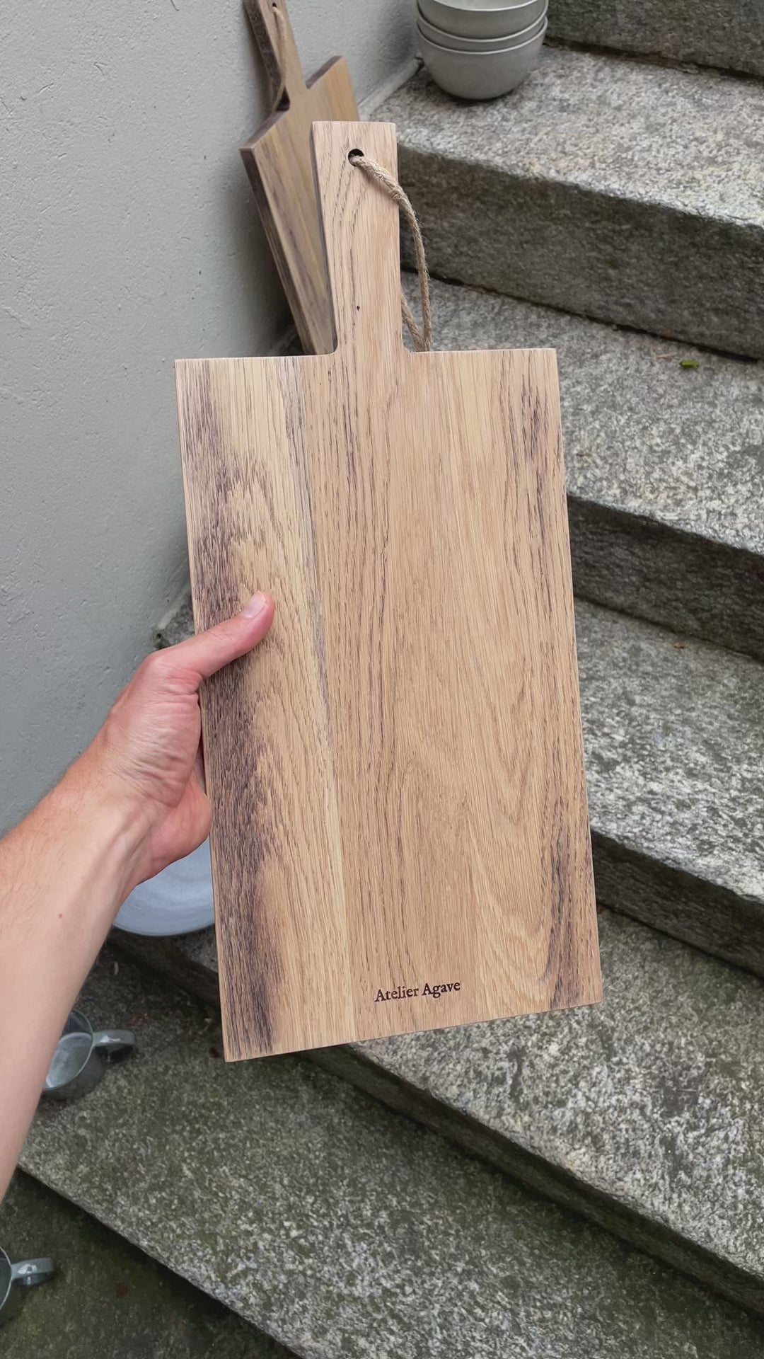 Grande planche à servir en chêne (foncé) 50 x 21.5 x 1.8 cm