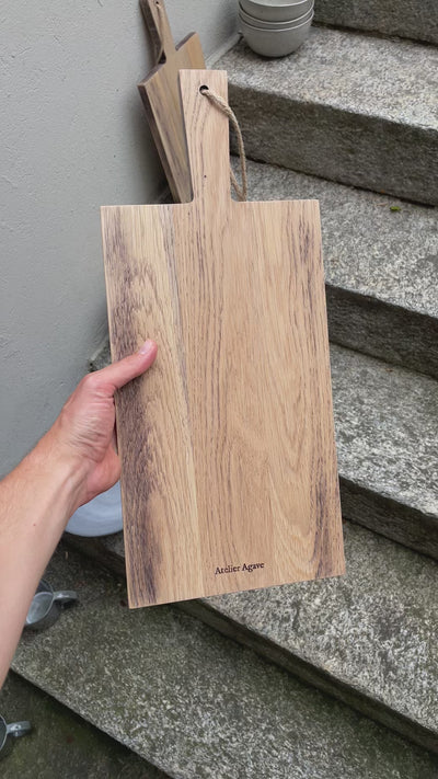 Grande planche à servir en chêne (foncé) 50 x 21.5 x 1.8 cm